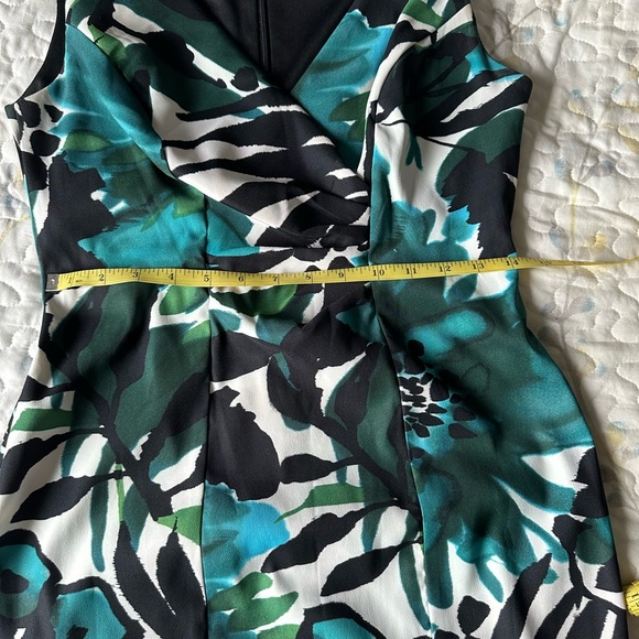 Connected apparel. Smart work dress. - Picture 7 of 8